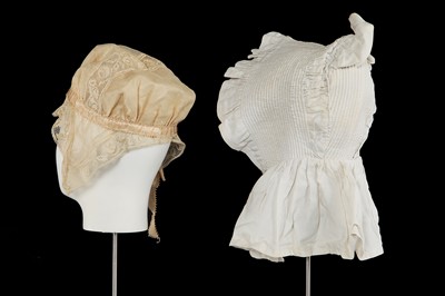 Lot 526 - A large group of white cotton lingerie, lace and others, mid 19th-early 20th century