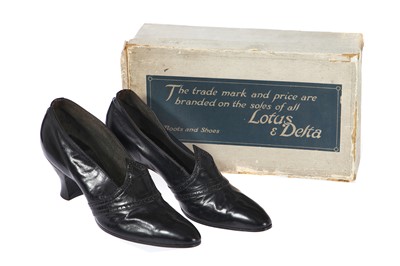 Lot 440 - Five pairs of shoes/boots, 1890-1910s