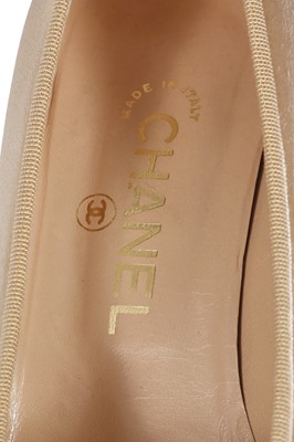 Lot 40 - A pair of Chanel pearlescent leather two-tone shoes, early 2000s