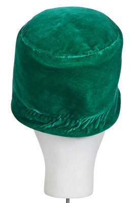 Lot 355 - A Christian Dior hat in emerald-green velvet, circa 1960