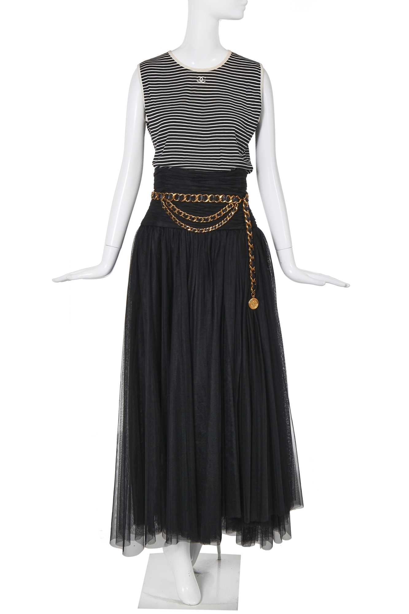 Click for high resolution Lot 11 - A Chanel evening ensemble, Spring-Summer 1992