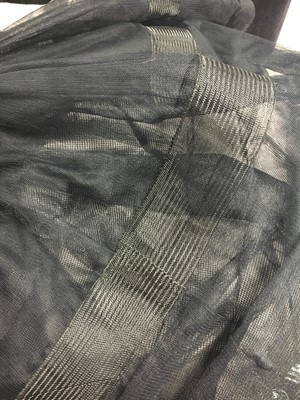 Lot 97 - A Jacques Griffe couture hound's tooth checked silk day/dinner dress, 1950-51