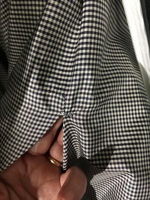 Lot 97 - A Jacques Griffe couture hound's tooth checked silk day/dinner dress, 1950-51
