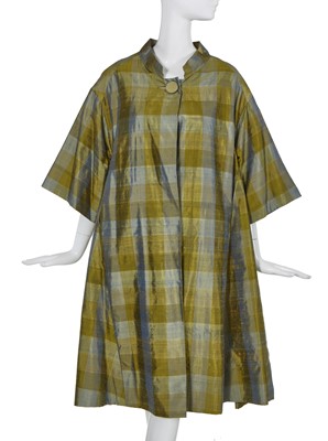 Lot 146 - A Jeanne Lanvin by Antonio Castillo summer coat, circa 1960