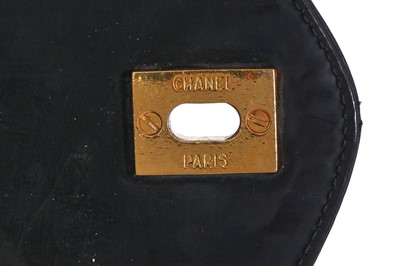 Lot 21 - A Chanel quilted vinyl jumbo bag, 1980s-early 90s