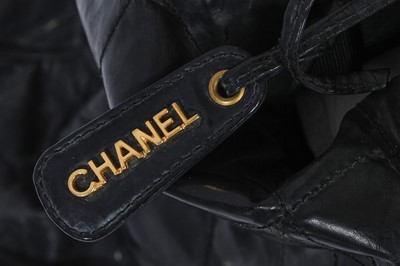 Lot 21 - A Chanel quilted vinyl jumbo bag, 1980s-early 90s