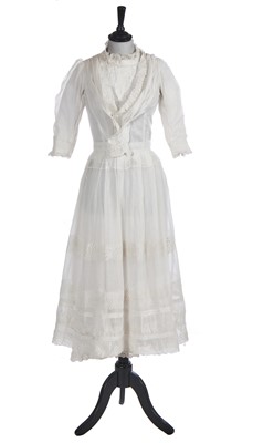 Lot 408 - A group of whites/summer wear, 1870s-1910s