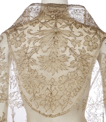 Lot 347 - A group of outerwear, 1930s