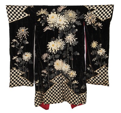 Lot 499 - A fine embroidered velvet kimono, Japanese for the European Market, circa 1900
