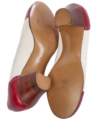 Lot 333 - A group of day bags and accessories, 1920s-1940s