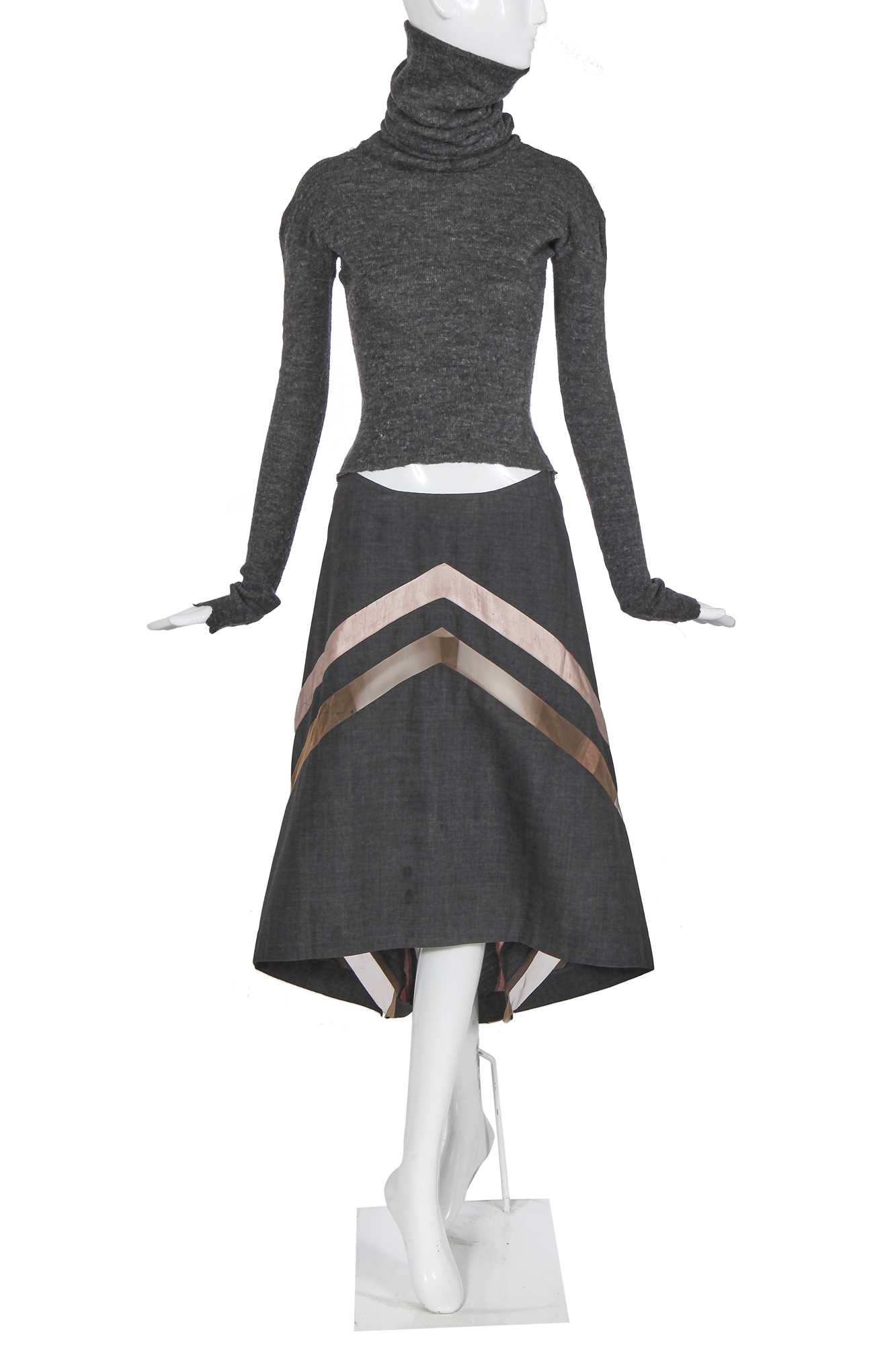 Lot 122 - A rare Alexander McQueen jumper and skirt ensemble, 'Dante' collection, Autumn-Winter 1996-97