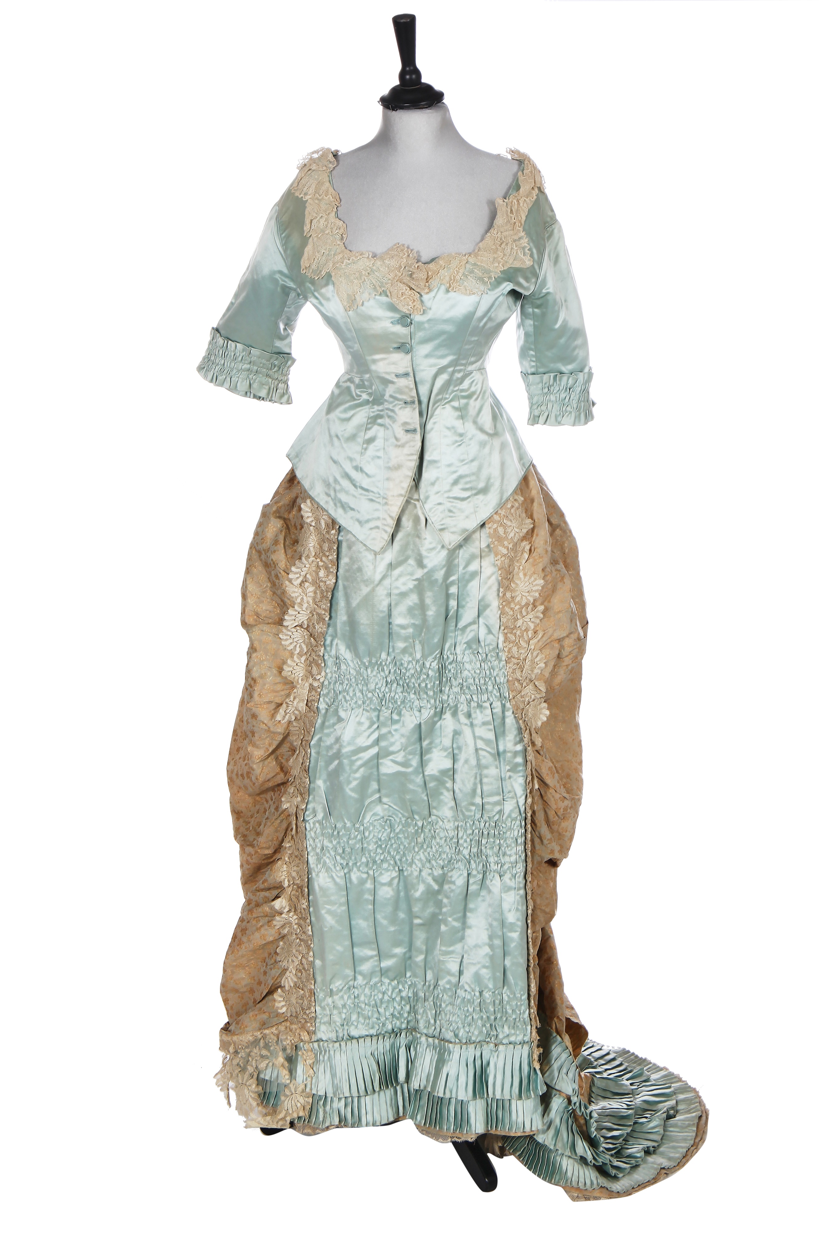 Lot 419 - A Pale Blue And Ivory And Silk Evening Gown