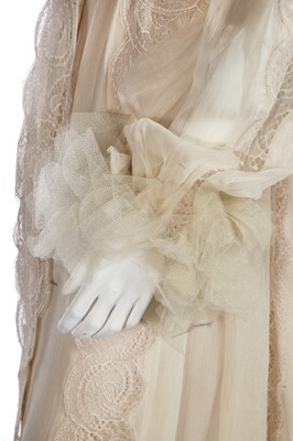 Lot 220 - A group of lingerie, robes, and kimonos, 1930s and later