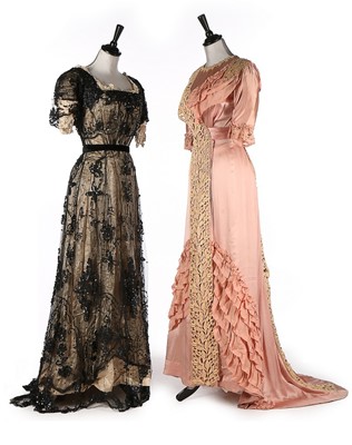 Lot 473 - A group of late Victorian/Edwardian women's...