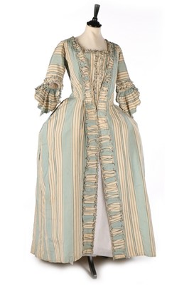 Lot 478 - A blue and white striped silk robe à la...