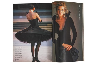 Lot 108 - British Vogue, 1986, complete run