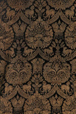 Lot 479 - A fine Mariano Fortuny stencilled velvet evening coat, 1920s