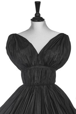 Lot 454 - A Balenciaga haute couture black taffeta evening dress, Spring-Summer 1952