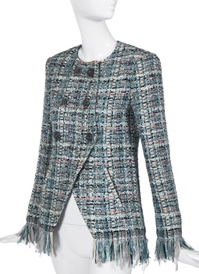 Lot 14 - A Chanel fantasy tweed jacket, 'Paris-Cosmopolite' collection, Métiers d'Art, Pre-Fall 2017