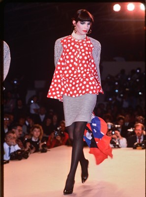 Lot 50 - A Chanel three-piece polka-dot suit, Spring-Summer 1987
