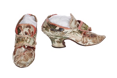 Lot 508 - A pair of brocaded silk shoes, 1730s