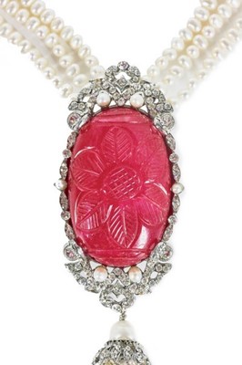 Lot 169 - A Simon Ju cultured pearl necklace, modern,...