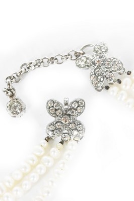 Lot 169 - A Simon Ju cultured pearl necklace, modern,...