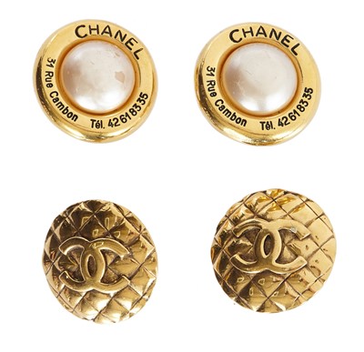Lot 62 - Two pairs of Chanel earrings, 1980s