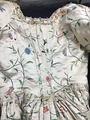 Lot 421 - A Cantonese embroidered robe à l'Anglaise, 1780s