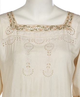 Lot 145 - A large group of lingerie and nightwear, 1890-1930s