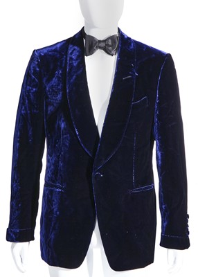 Lot 2 - A good Tom Ford men's blue velvet 'Shelton' smoking jacket, modern