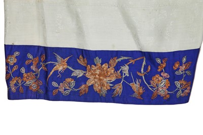 Lot 541 - Three Han women's informal robes, ao, Chinese, late 19th-century