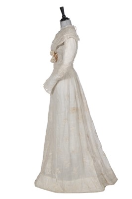 Lot 487 - A Madame E Yost white cotton organdie lawn dress, circa 1910