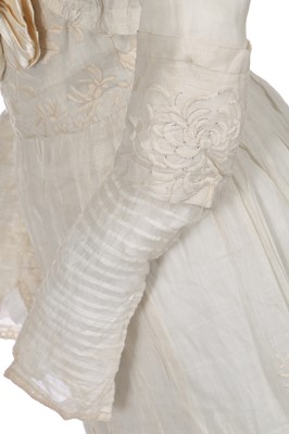 Lot 487 - A Madame E Yost white cotton organdie lawn dress, circa 1910
