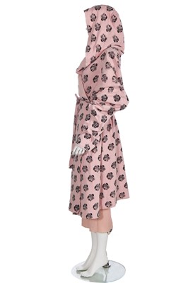 Lot 236 - A Helen Robinson for PX rose-print cotton jersey loungewear set, 1980s