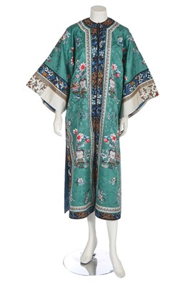 Lot 545 - A Chinese embroidered brocade women's informal coat, Waitao, late 19th-century