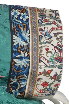 Lot 545 - A Chinese embroidered brocade women's informal coat, Waitao, late 19th-century