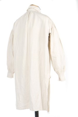 Lot 92 - A gentleman's white linen nightshirt, late...