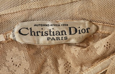 Lot 365 - A fine Christian Dior by Yves Saint Laurent haute couture cocktail dress, ' Courbe' or 'Curve' line, Autumn-Winter 1958-59