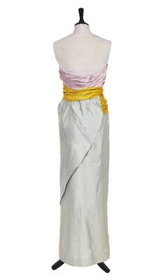 Lot 379 - A Pierre Balmain haute couture tricolour sheath, late 1950s