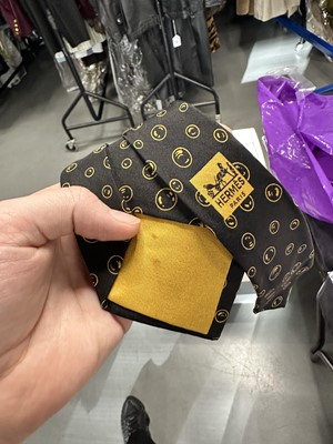 Lot 149 - 17 Hermès printed silk ties