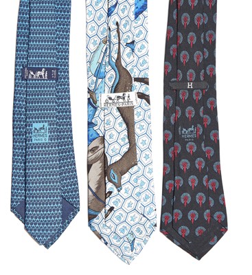 Lot 149 - 17 Hermès printed silk ties