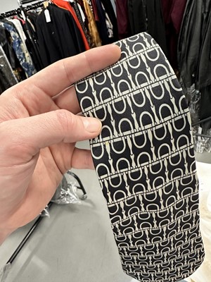 Lot 149 - 17 Hermès printed silk ties