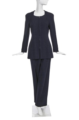 Lot 30 - A Chanel navy wool crêpe suit, Autumn-Winter 1997-98