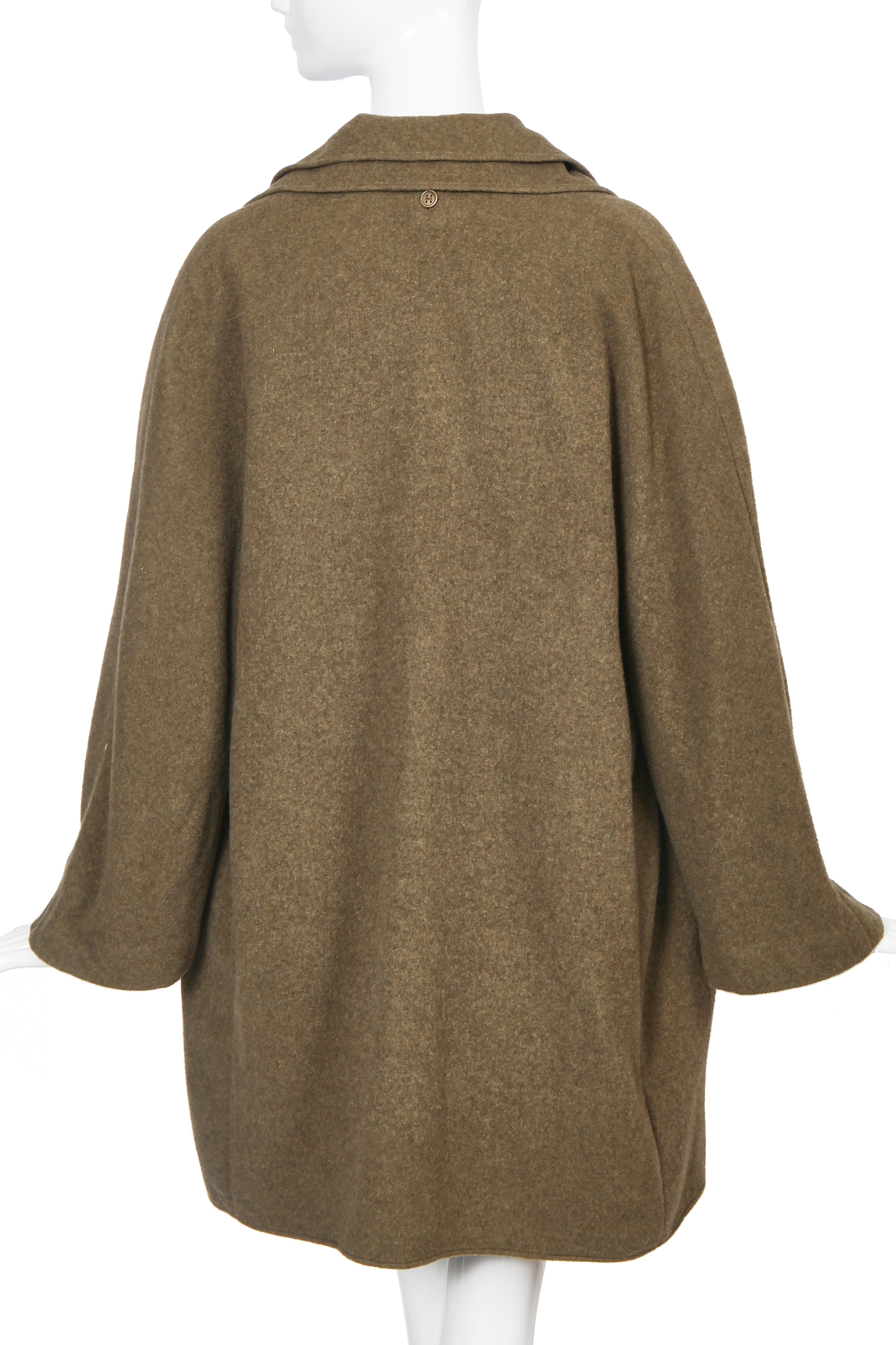 Hermès by Margiela cashmere globe Lot 74 - An Hermès by Martin Margiela green cashmere