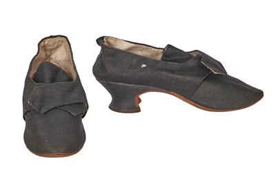 Lot 422 - A pair of black challis shoes, 1770-1780