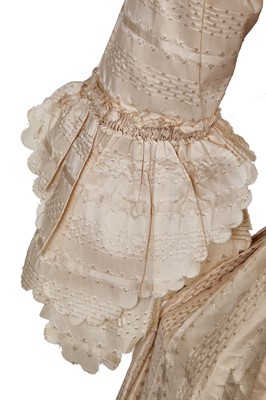 Lot 424 - An ivory striped silk robe a l'Anglaise, 1773