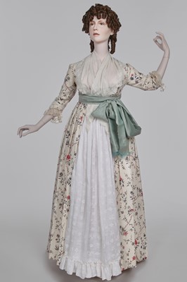 Lot 1 - A printed Indian chintz open robe, English, 1795-1796