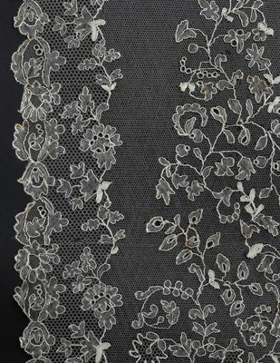 Lot 113 - A white muslin dress, English, circa 1815-16