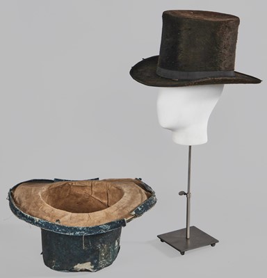 Lot 63 - A composed gentleman's ensemble, early 19th century